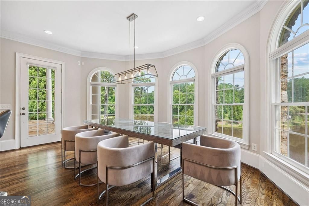 Broadwell Manor - Residential