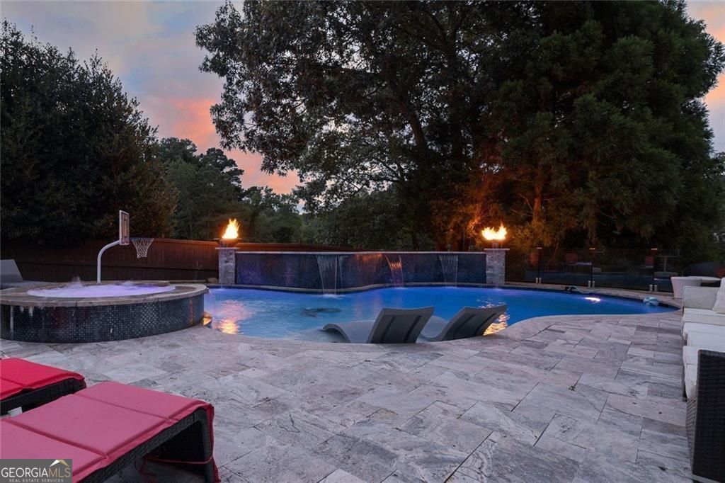 Broadwell Manor - Residential