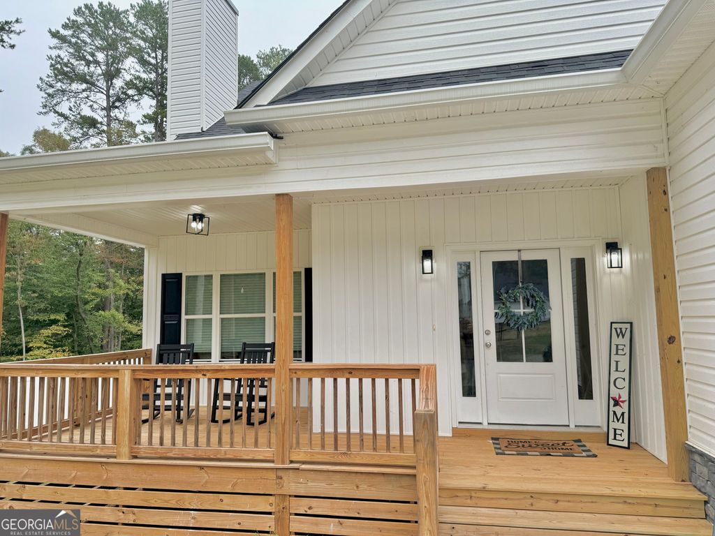 Photo of 34 Chestnut Street, Lavonia, GA 30553 (MLS # 10631319)