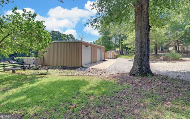 246 Harvey LN