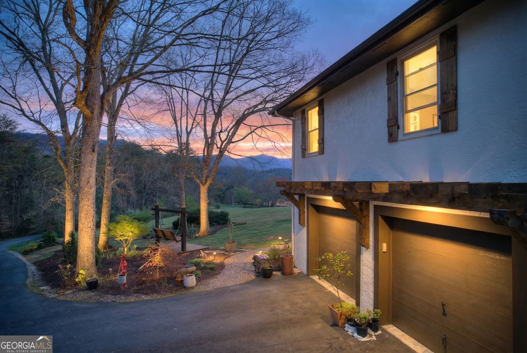 Photo of 199 Oak Ridge Drive, Blairsville, GA 30512 (MLS # 10723105)