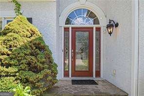 421 Clubview DR