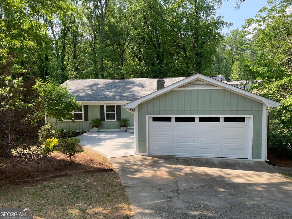 Photo of 3275 Idlecreek Court, Decatur, GA 30034 (MLS # 10741356)