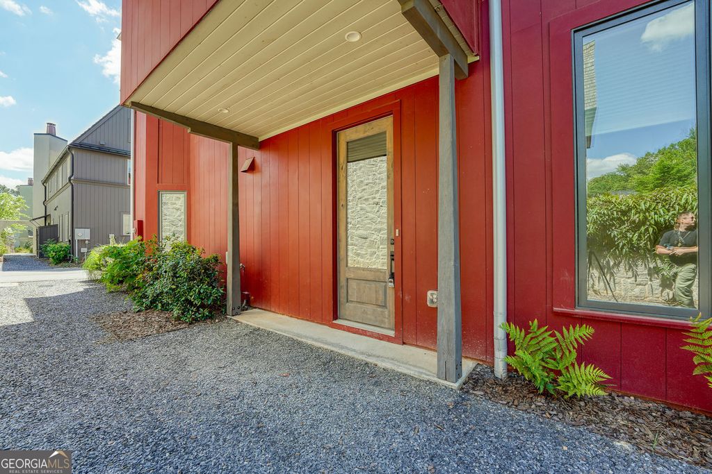 Photo of 290 2nd Street, Fayetteville, GA 30214 (MLS # 10756384)
