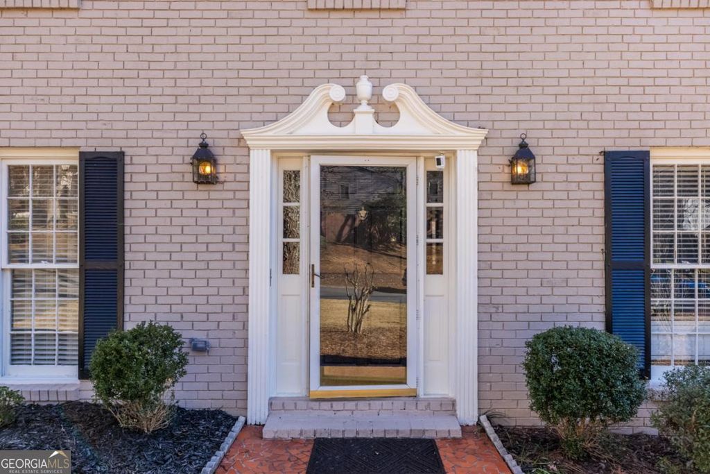 Photo of 705 Springview Court, Roswell, GA 30076 (MLS # 10681581)