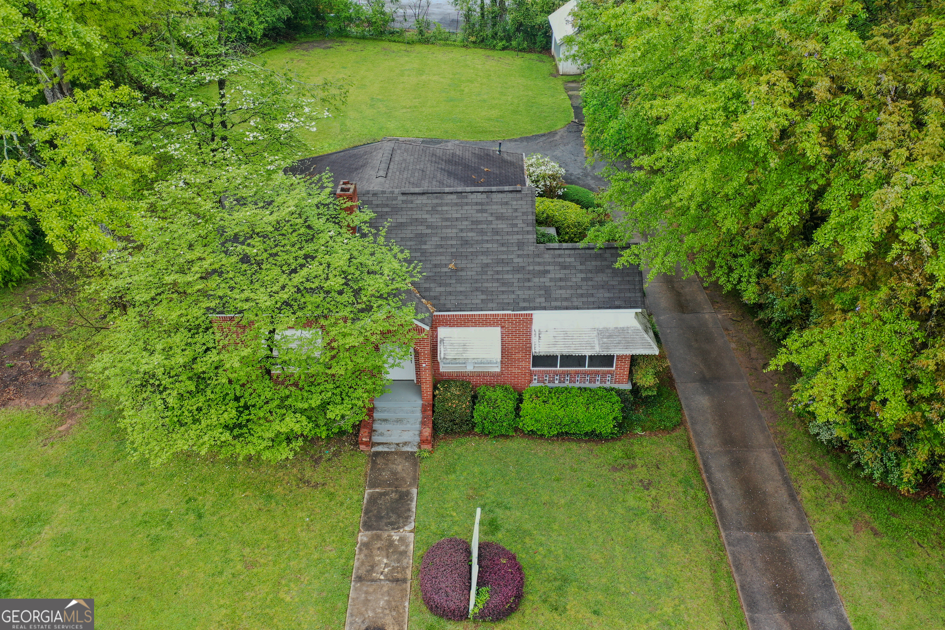 109 Stockbridge RD