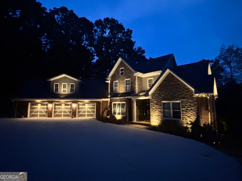 Photo of 154 Windlake Path, Dallas, GA 30132 (MLS # 10618143)