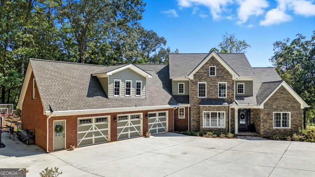 Photo of 154 Windlake Path, Dallas, GA 30132 (MLS # 10618143)