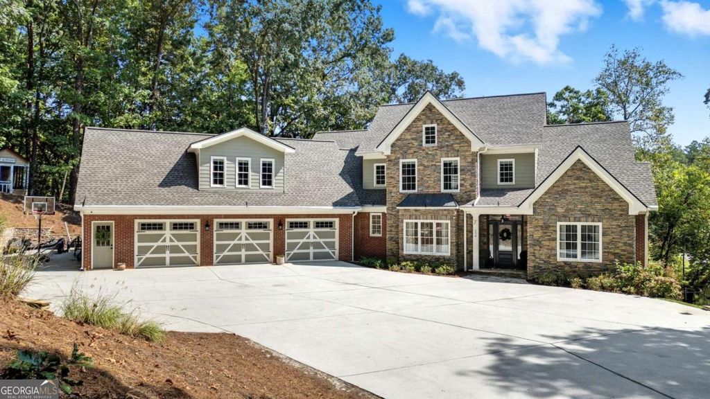 Photo of 154 Windlake Path, Dallas, GA 30132 (MLS # 10618143)