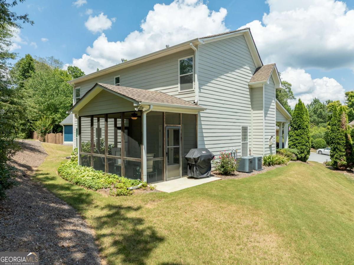 505 SE Mount Olive CIR