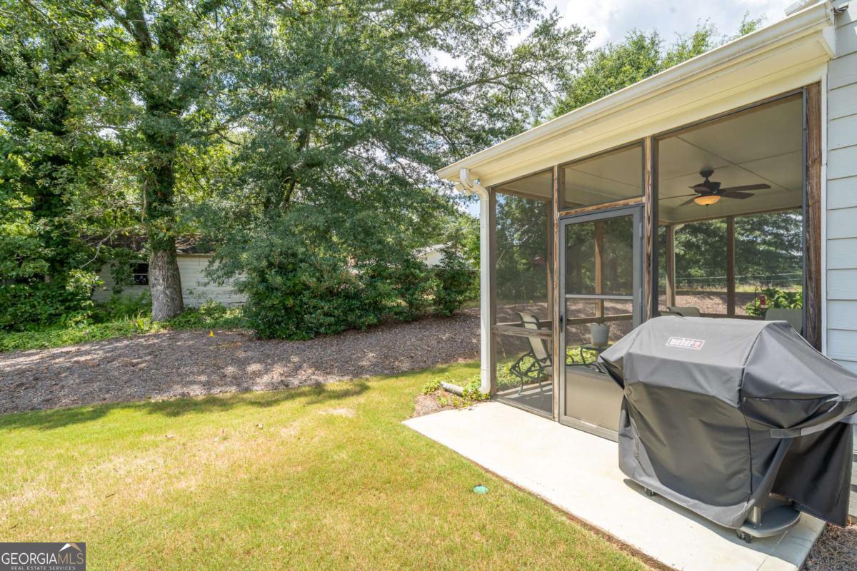 505 SE Mount Olive CIR
