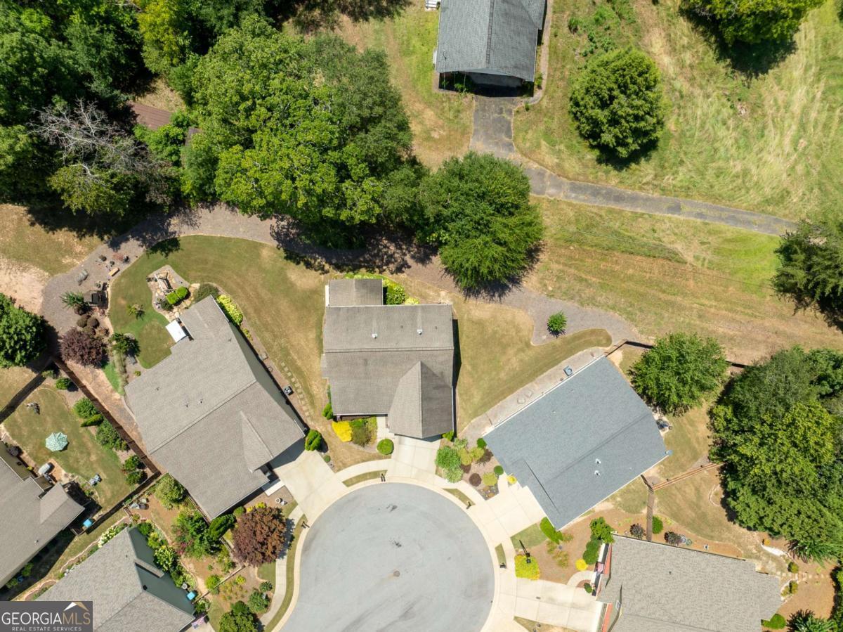 505 SE Mount Olive CIR