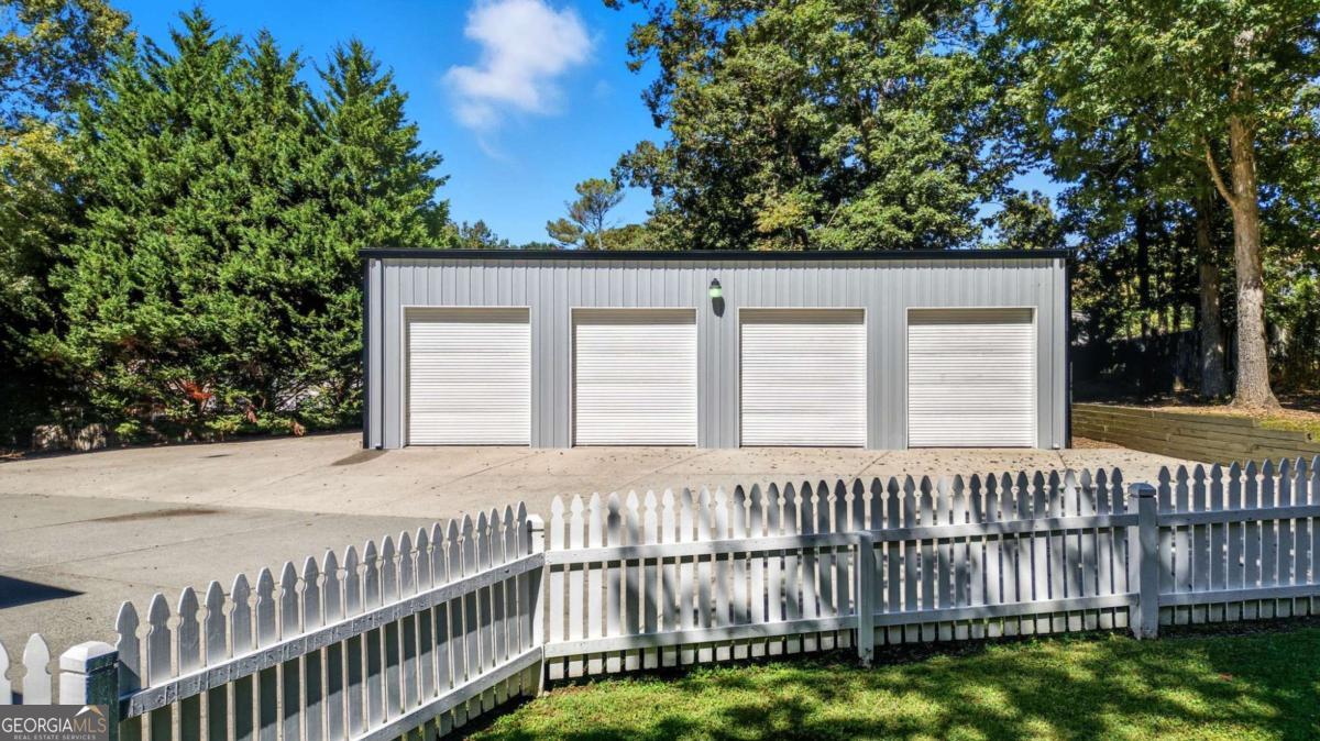 na- 9.99 acres - Residential