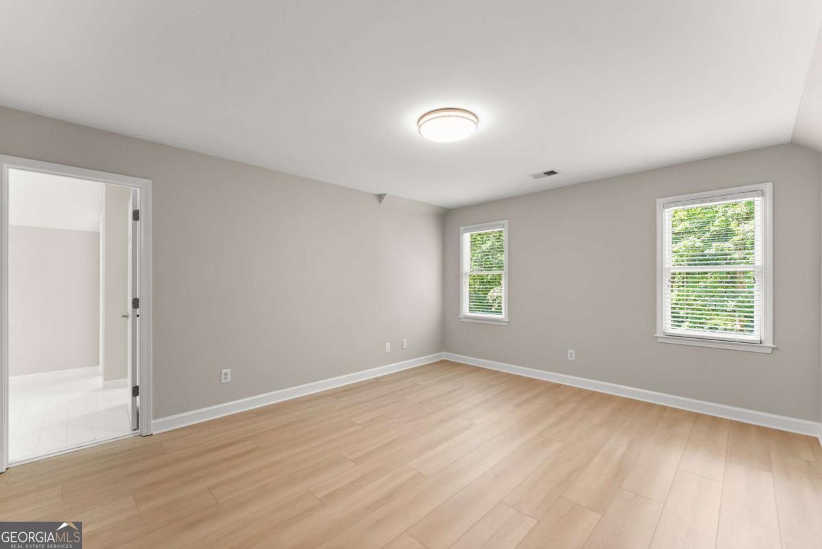na- 9.99 acres - Residential