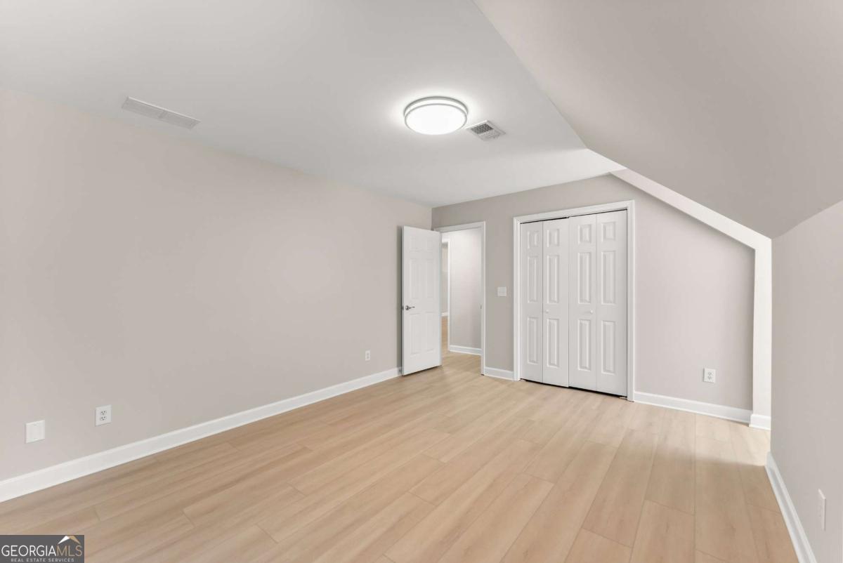 na- 9.99 acres - Residential