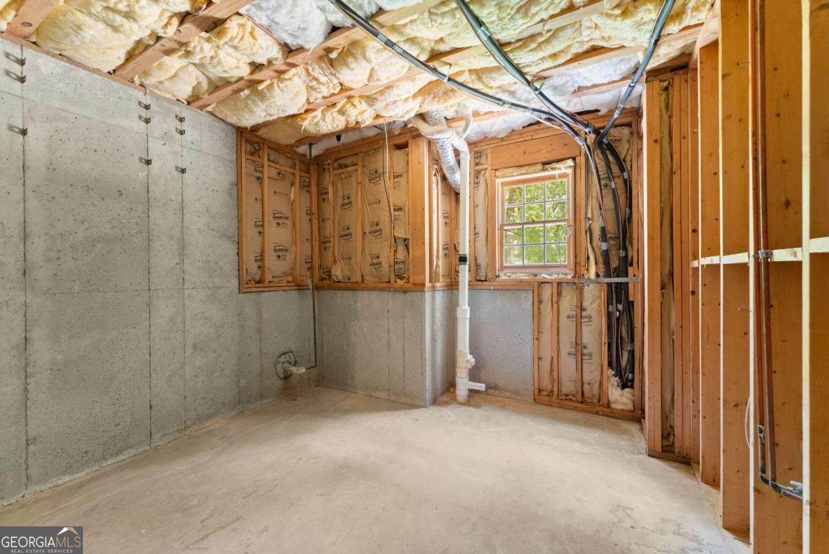 na- 9.99 acres - Residential