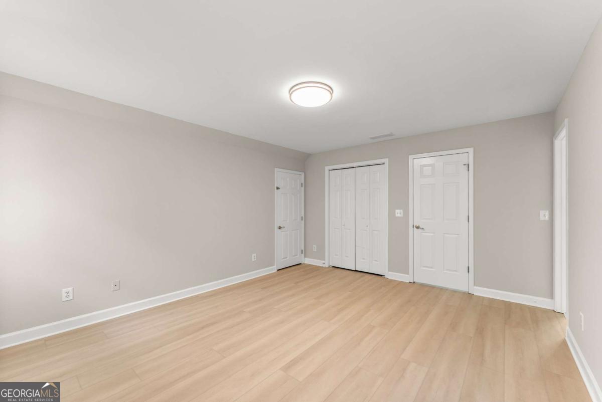 na- 9.99 acres - Residential