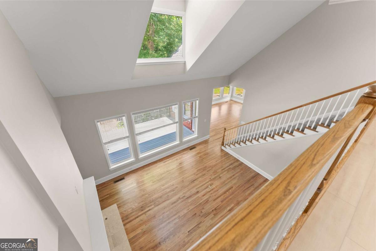 na- 9.99 acres - Residential