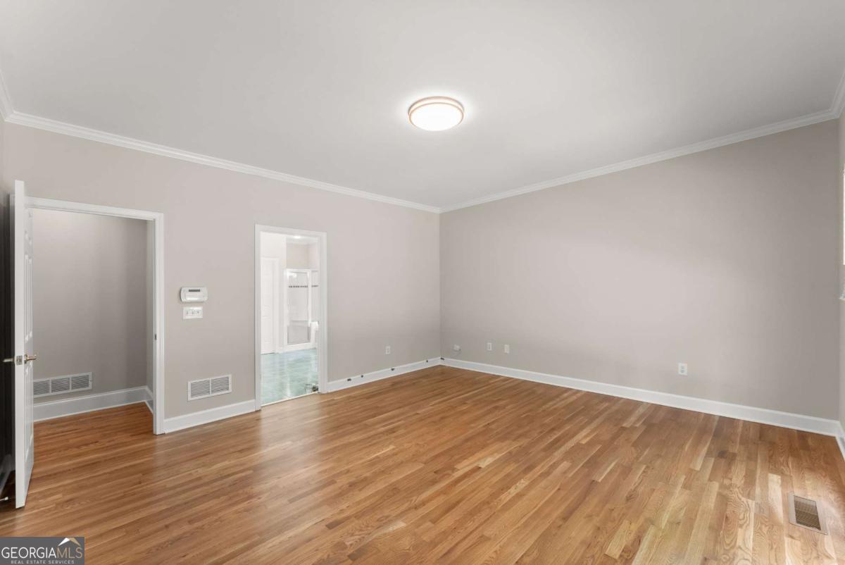 na- 9.99 acres - Residential