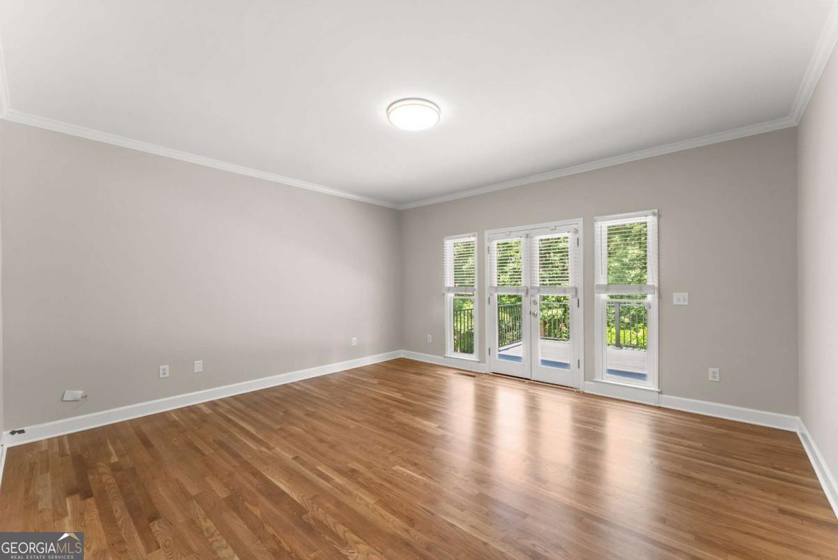 na- 9.99 acres - Residential