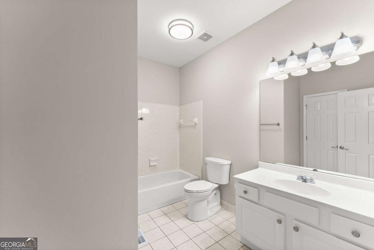 na- 9.99 acres - Residential