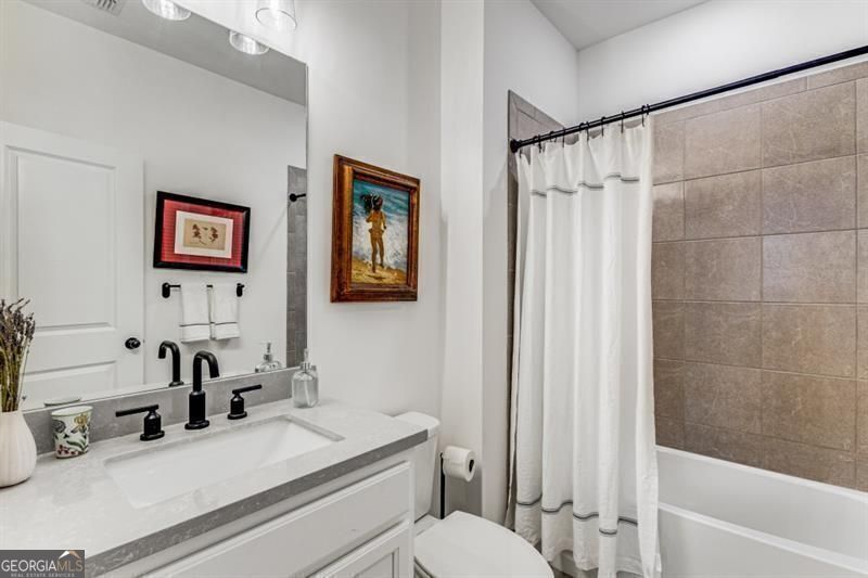 Atlanta, Georgia 30339, United States, 3 Bedrooms Bedrooms, ,4 BathroomsBathrooms,Residential,Active,176339