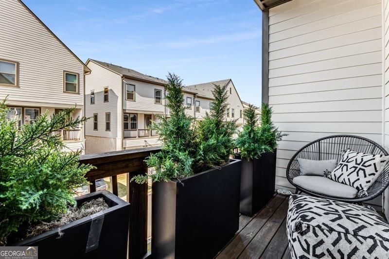 Atlanta, Georgia 30339, United States, 3 Bedrooms Bedrooms, ,4 BathroomsBathrooms,Residential,Active,176339