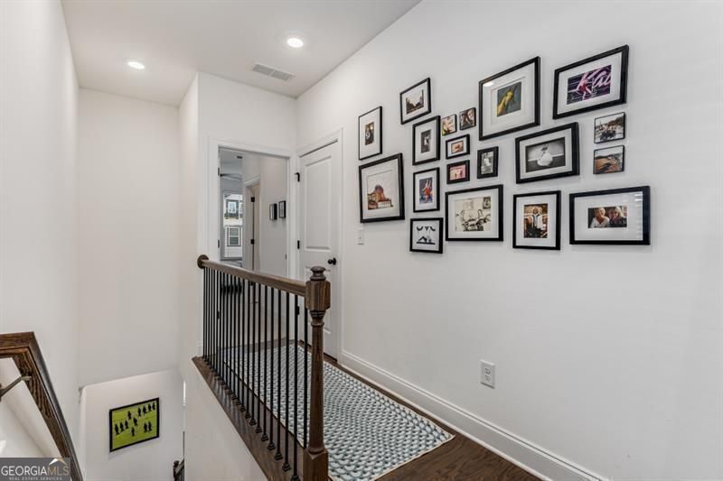 Atlanta, Georgia 30339, United States, 3 Bedrooms Bedrooms, ,4 BathroomsBathrooms,Residential,Active,176339