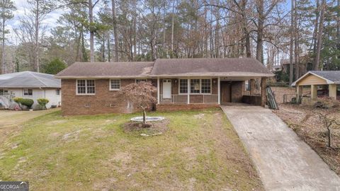 Photo of 4334 Greenleaf Circle SW, Atlanta, GA 30331 (MLS # 10680172)