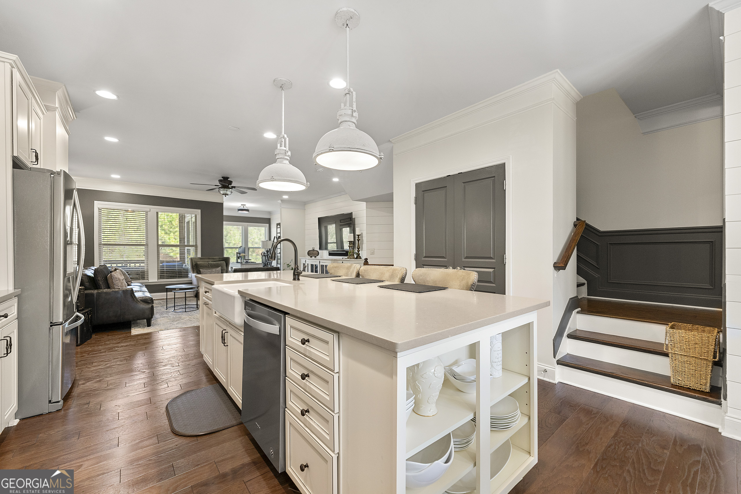 1289 Park Bench PL