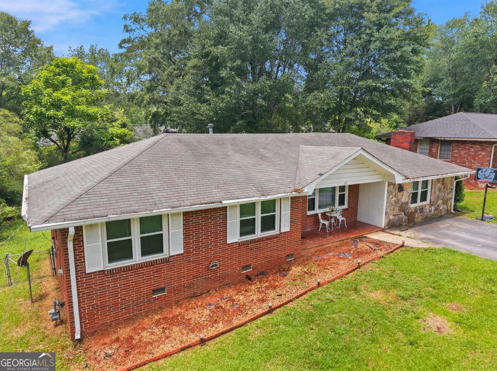 Photo of 8365 Dewayne Lane, Jonesboro, GA 30236 (MLS # 10789161)