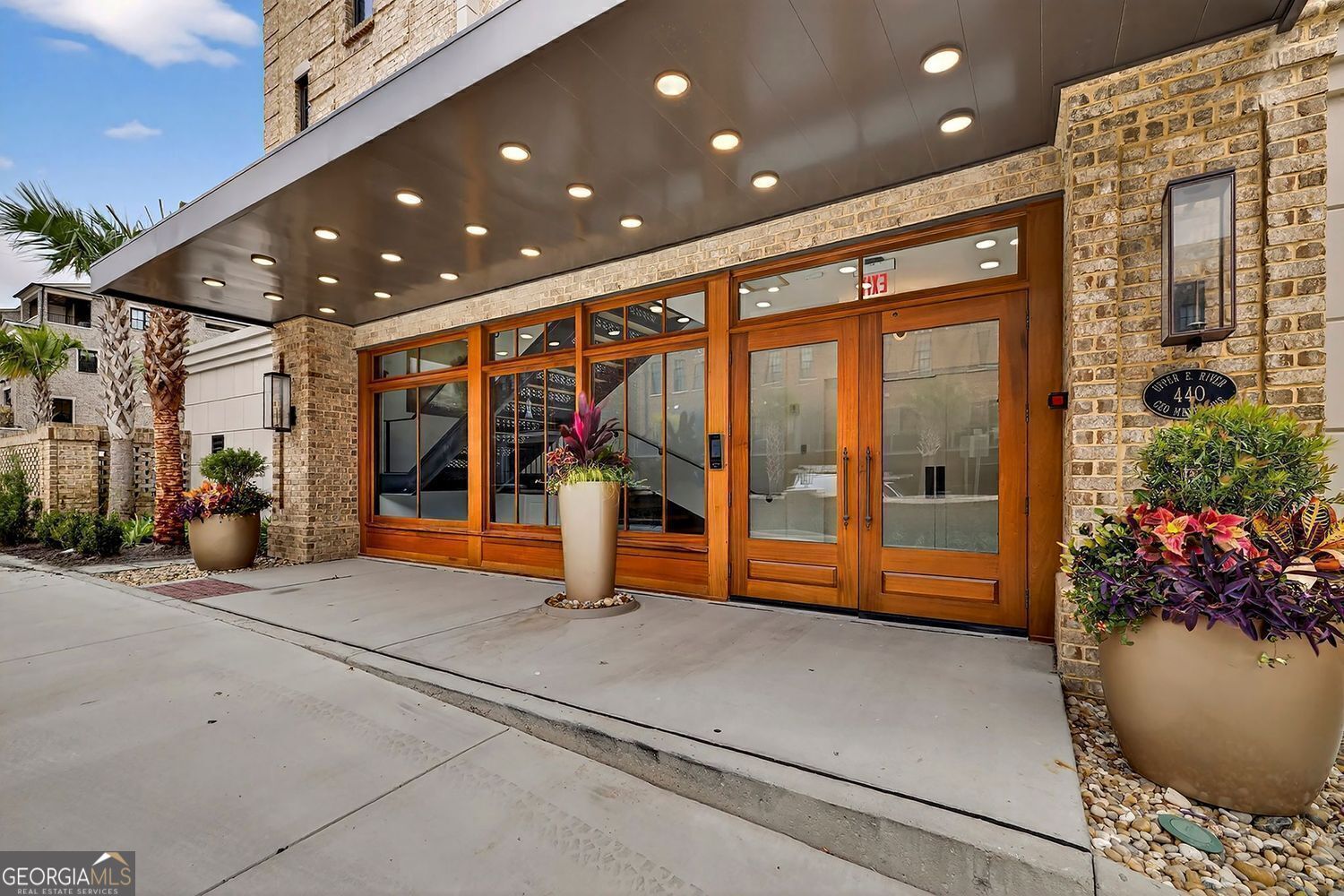 440 Geo Meyer AVE 5