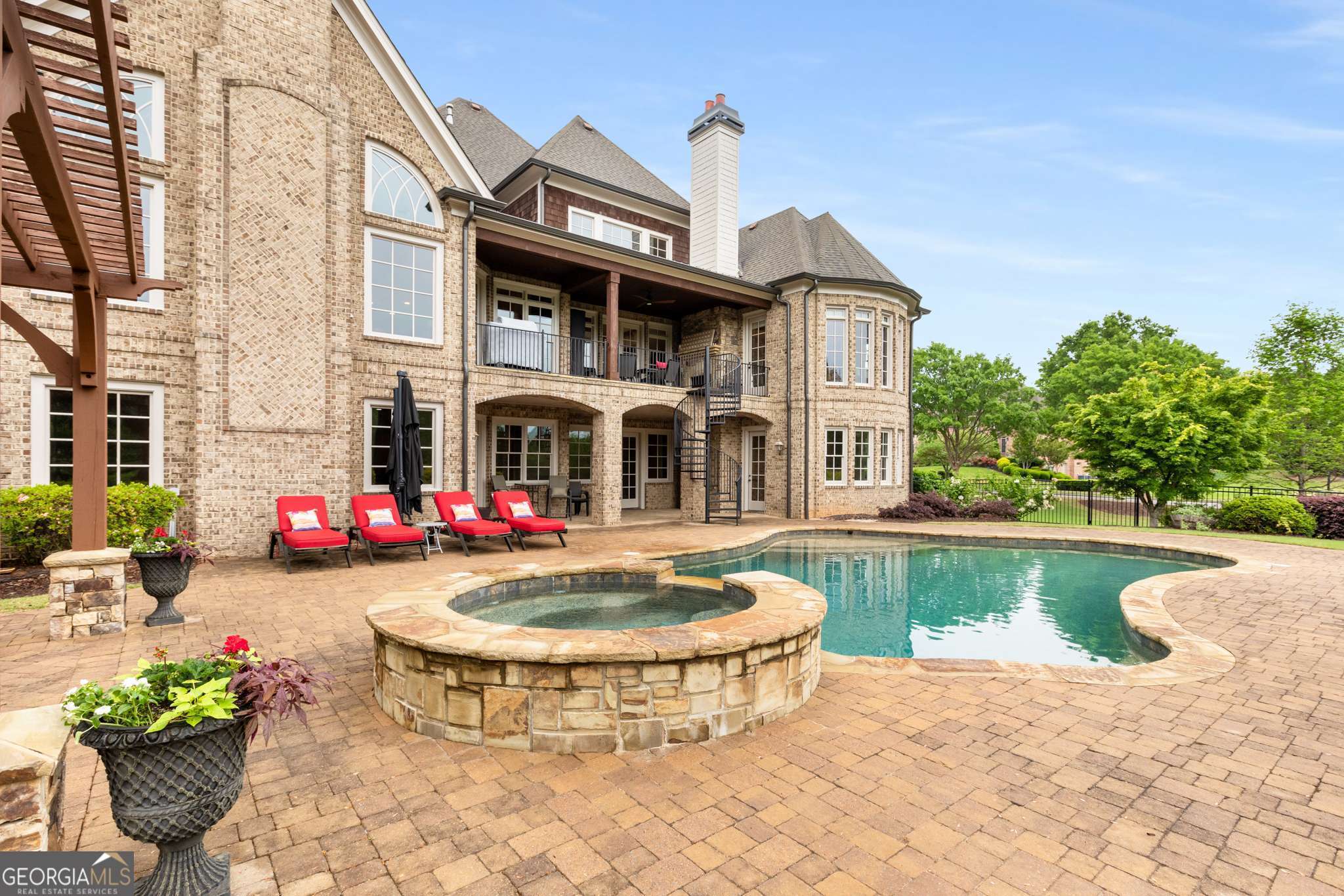 2855 Drayton Hall DR