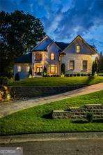 237 Webney DR SE