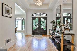237 Webney DR SE