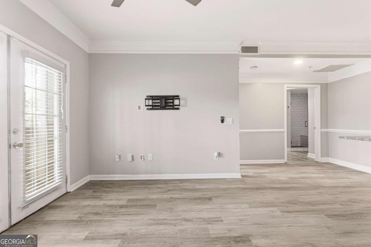 2700 Pine Tree RD NE 2303