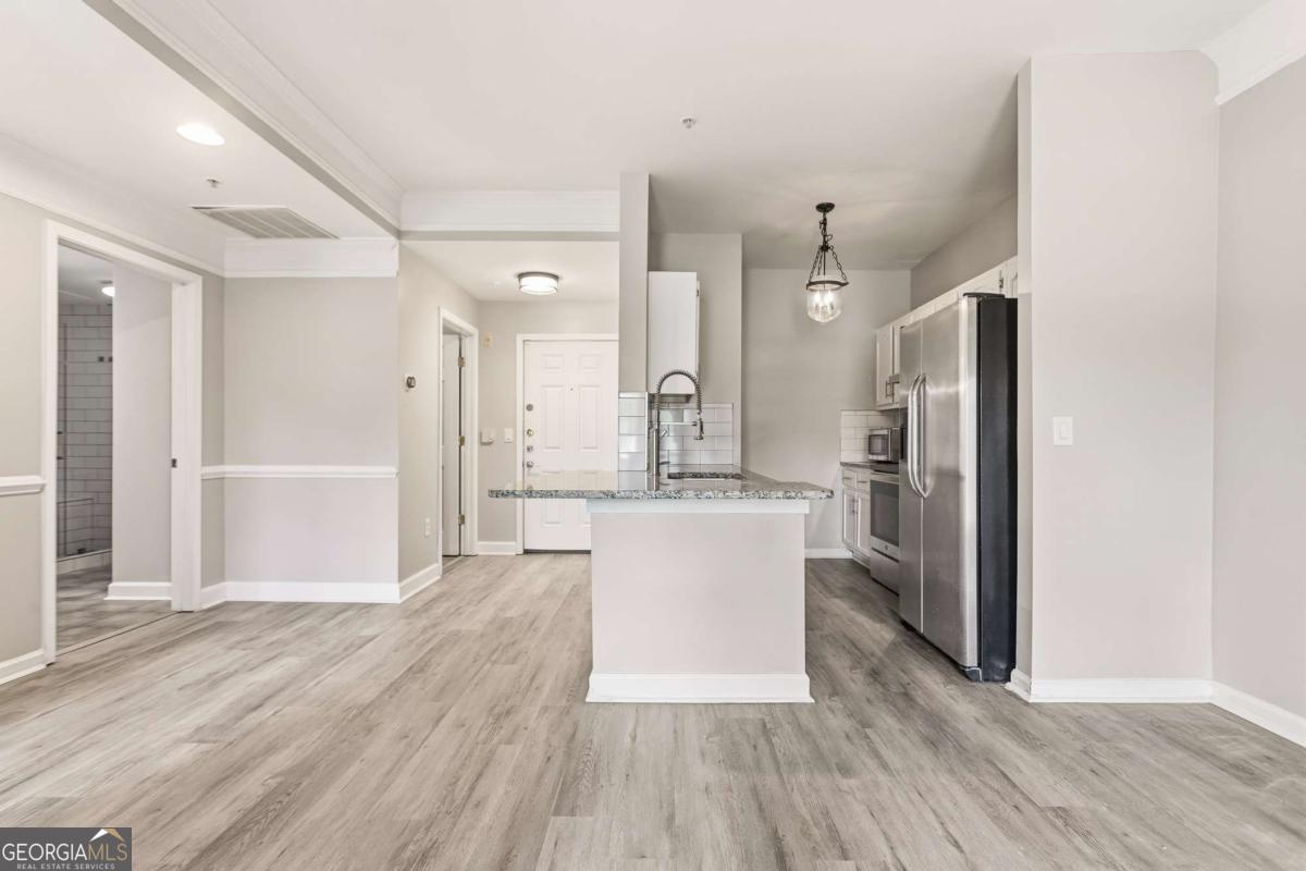 2700 Pine Tree RD NE 2303