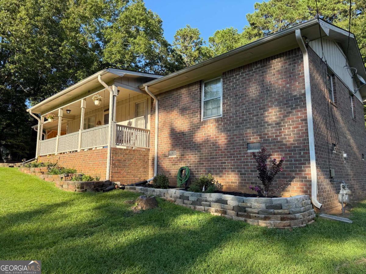 16 Hardin DR SE