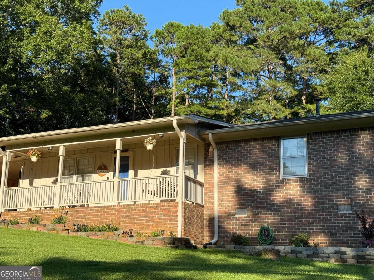 16 Hardin DR SE