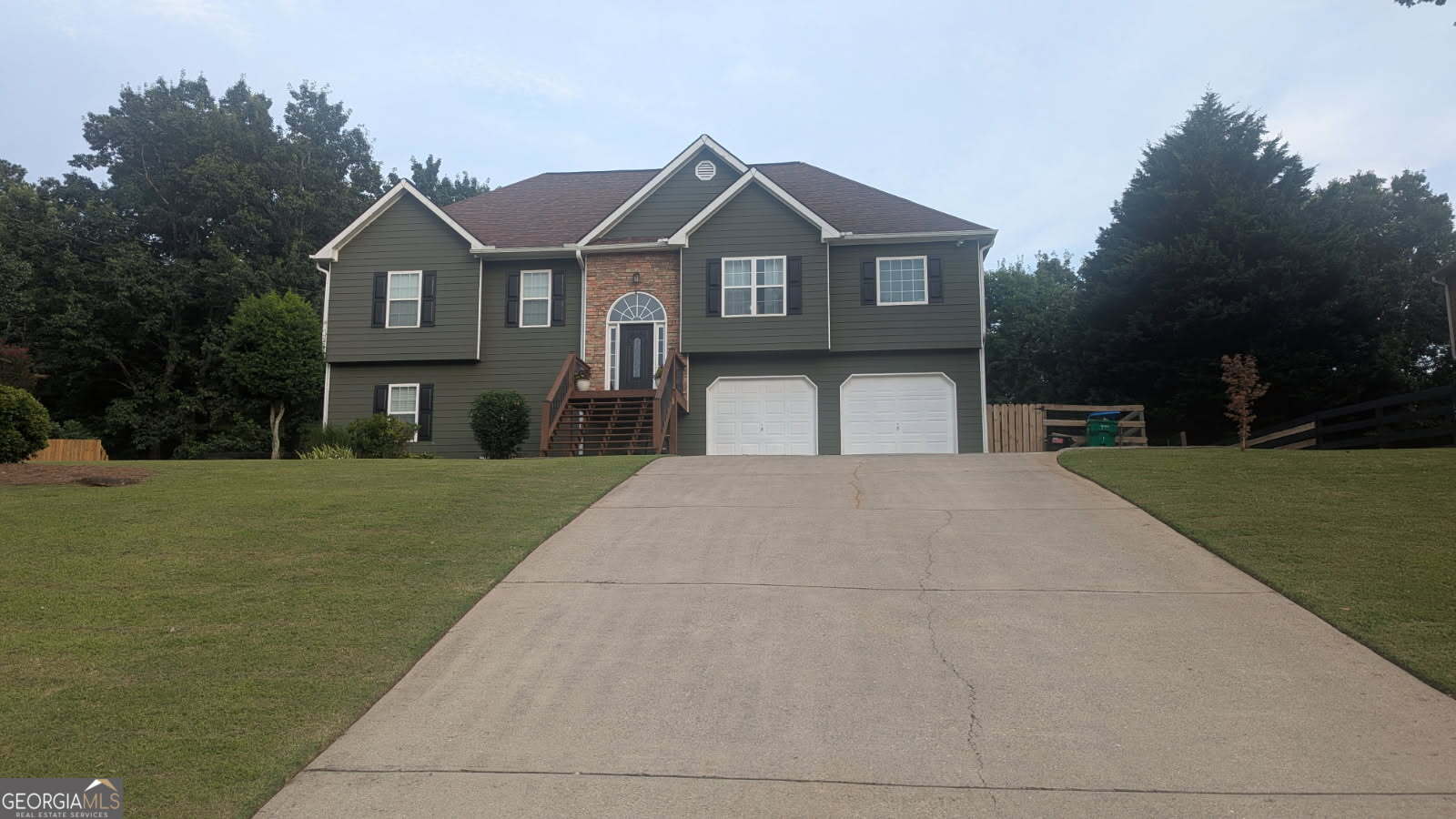 261 South Woods CT