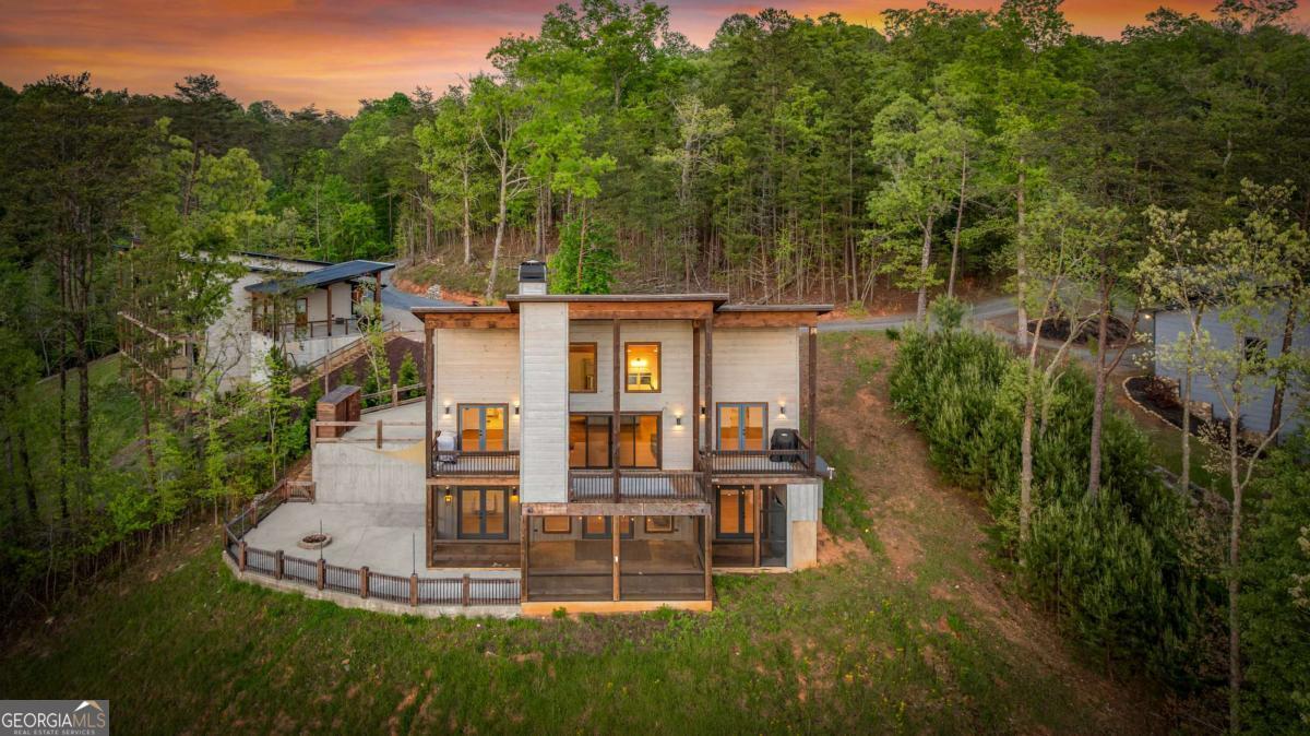 670 River Hill RD