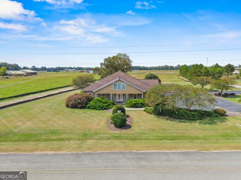 1135 E Hiawatha ST Metter GA 30439