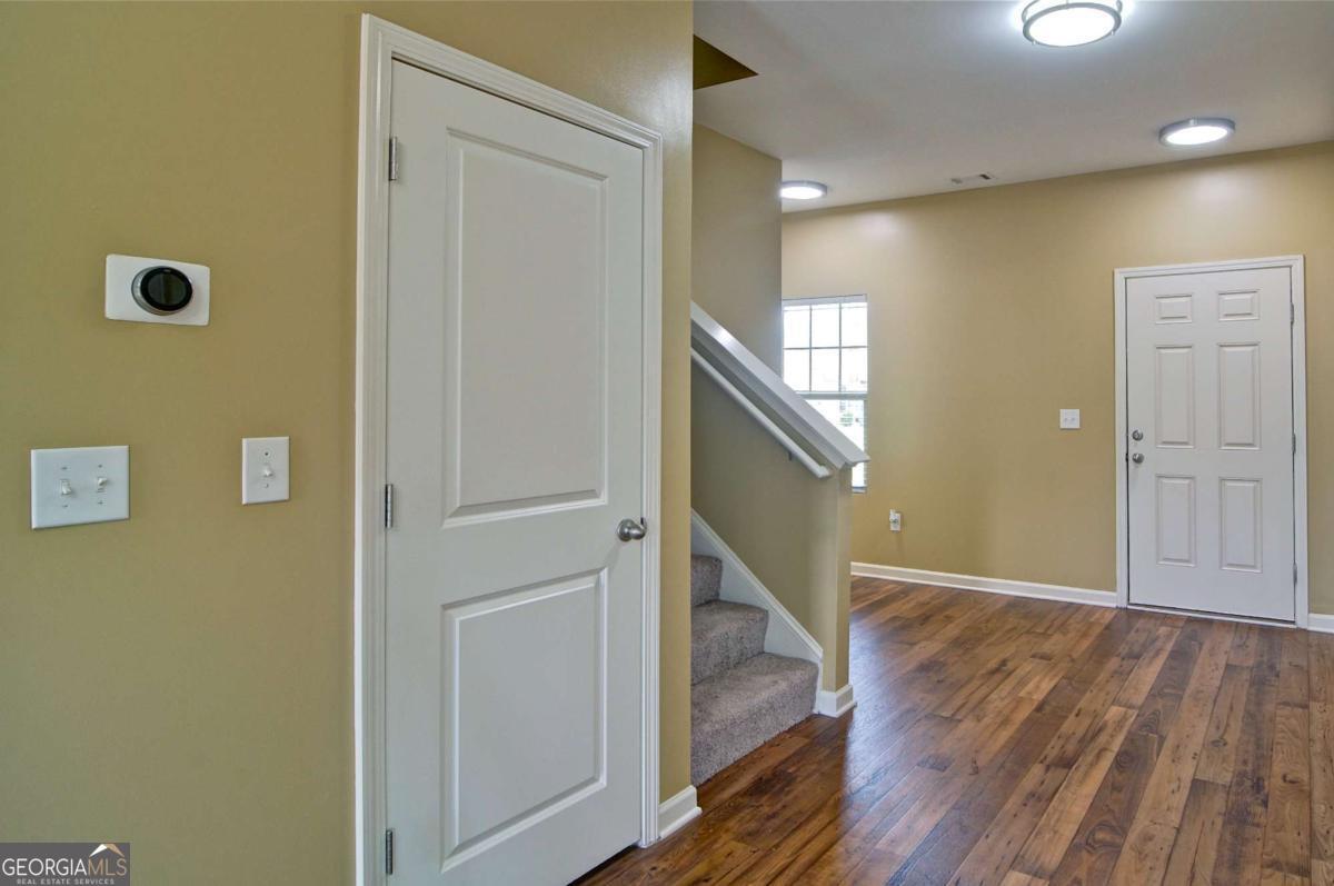 219 Aberdeen WAY