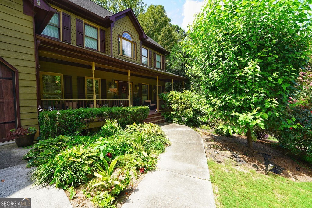 631 Braidwood DR NW