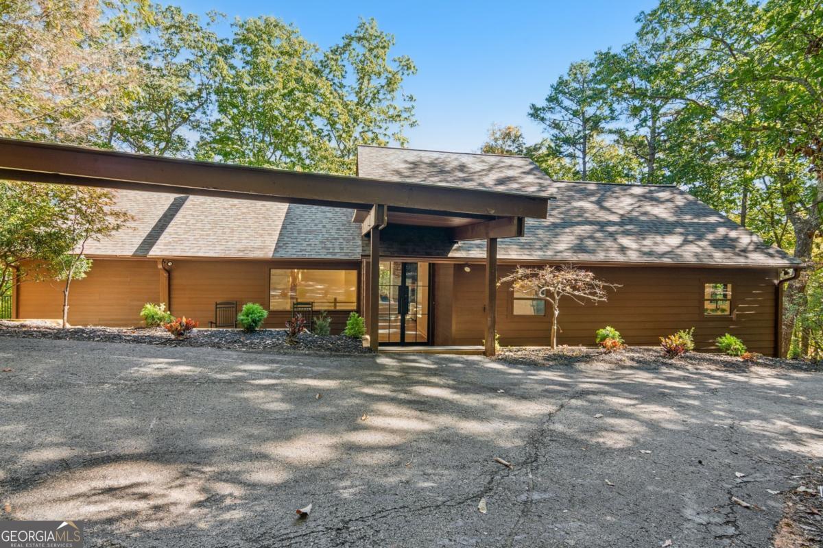 626 Petit ridge DR
