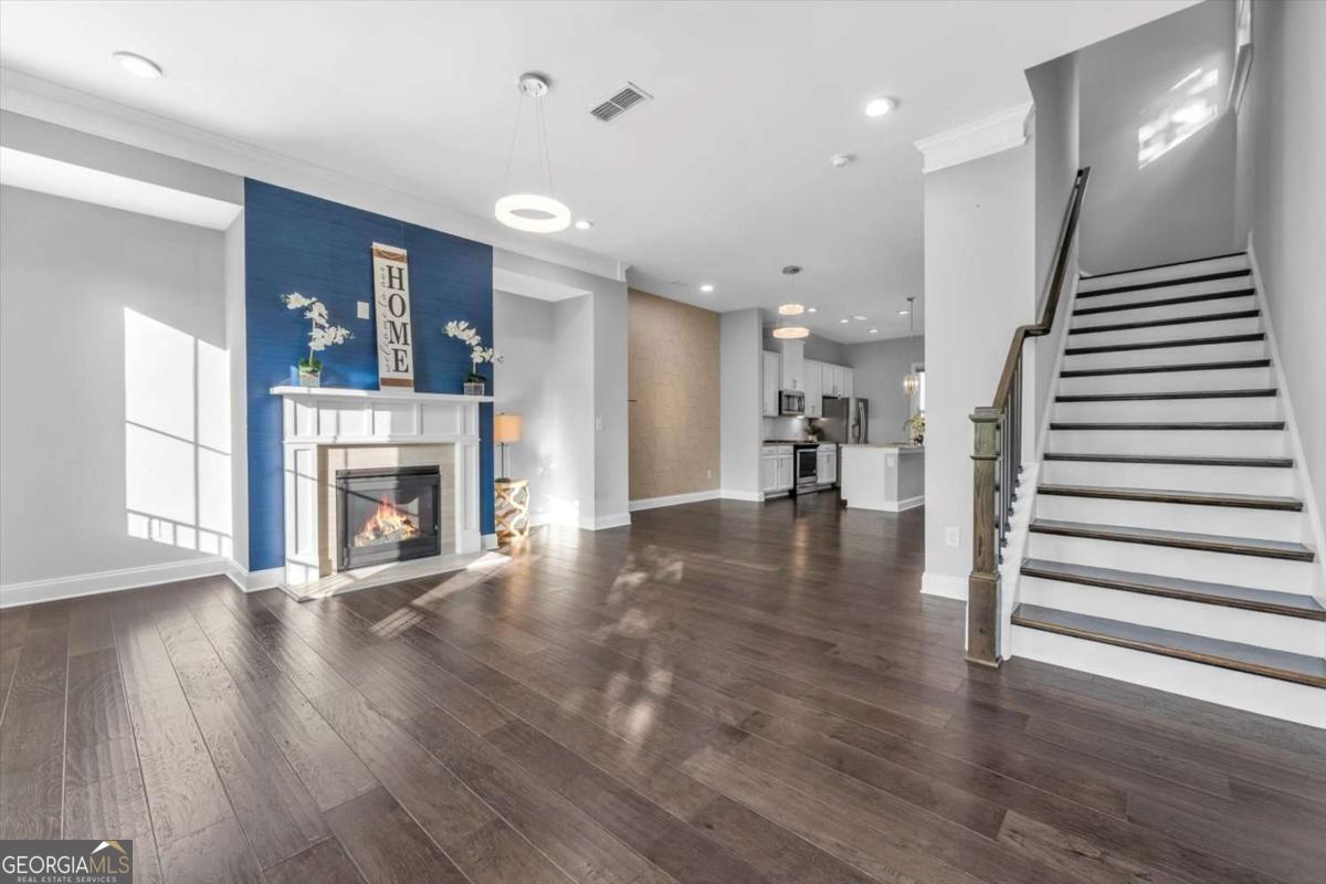 1993 Rockledge RD NE