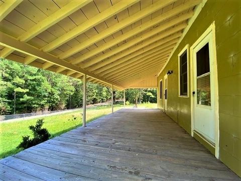 A home in Wadley