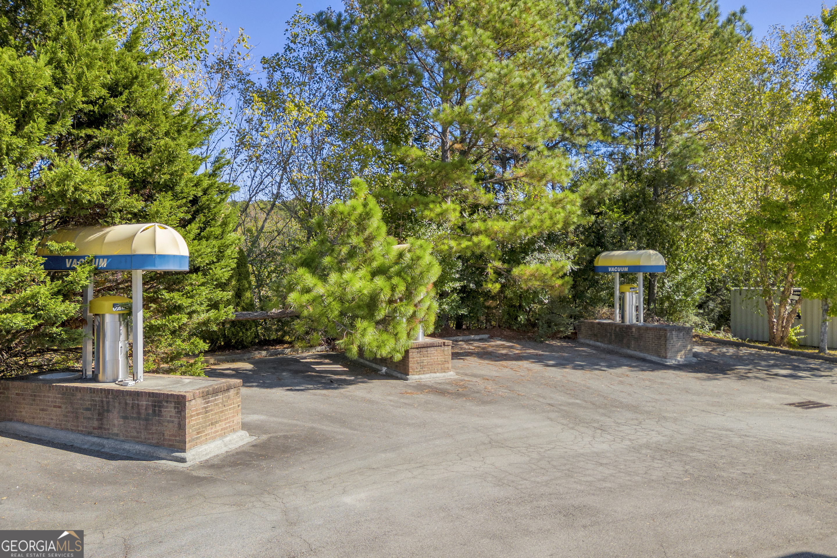 4405 Commerce DR