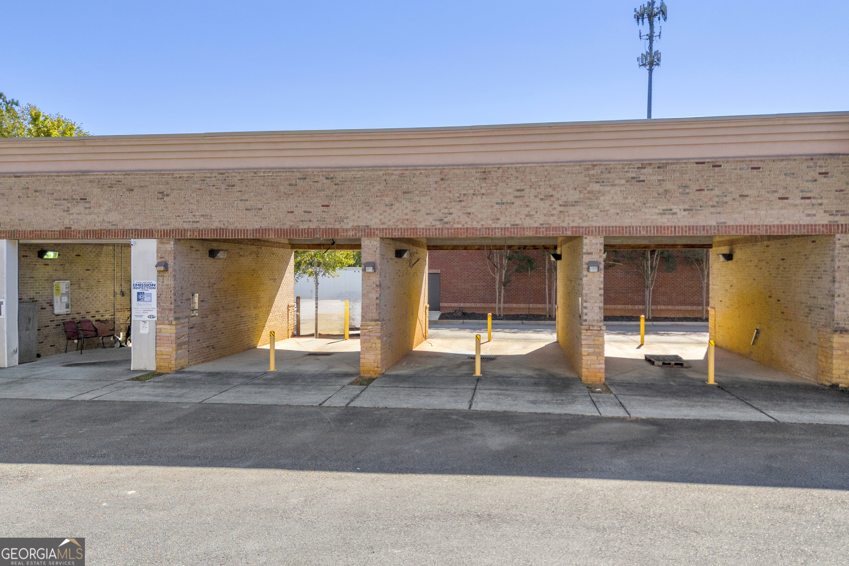 4405 Commerce DR