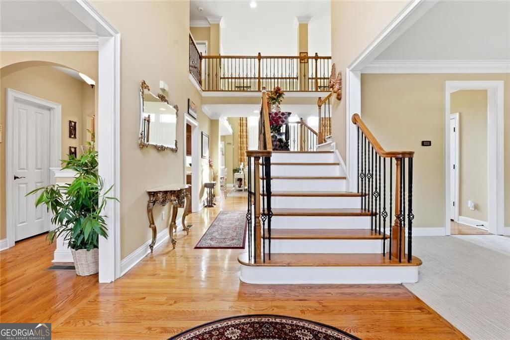 1915 Brackendale RD NE